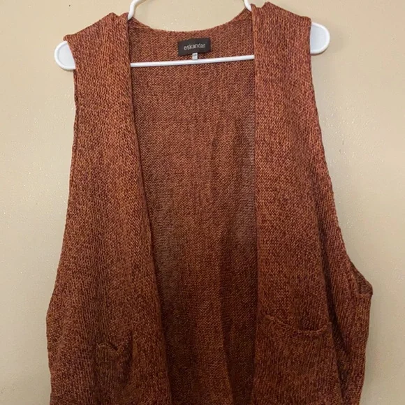 Eskandar sweater vest